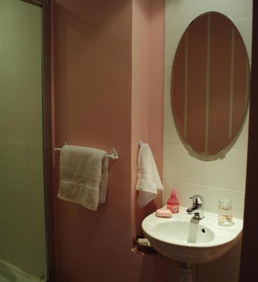 تختخواب و صبحانه Le Relais Du Bon Eure