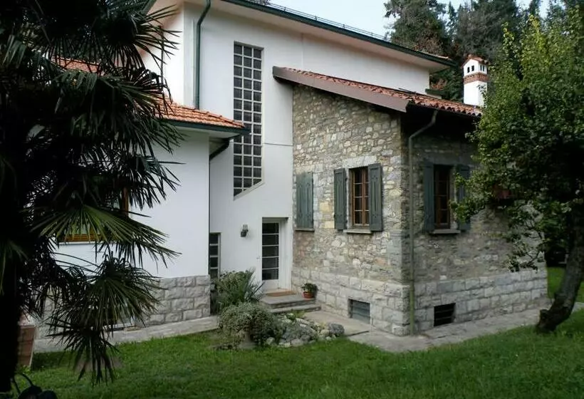 Aamiaismajoitus (B&B) Villa Adele