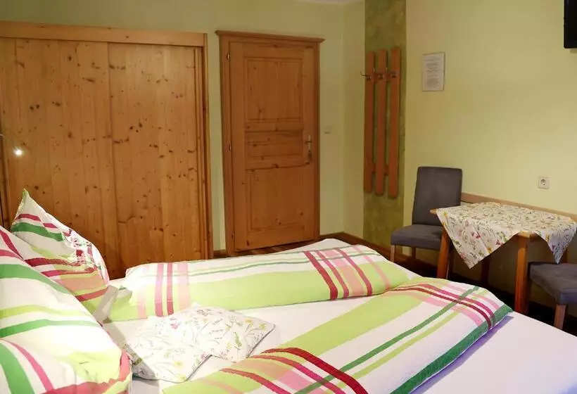 ホテル Haufhof Pension Am Bauernhof, Haus Im Ennstal Bei Schladming