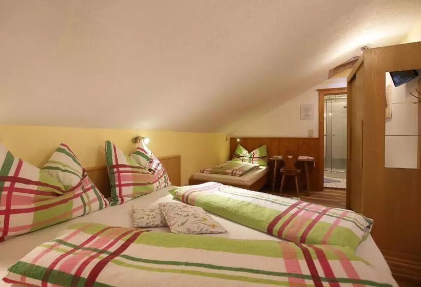ホテル Haufhof Pension Am Bauernhof, Haus Im Ennstal Bei Schladming