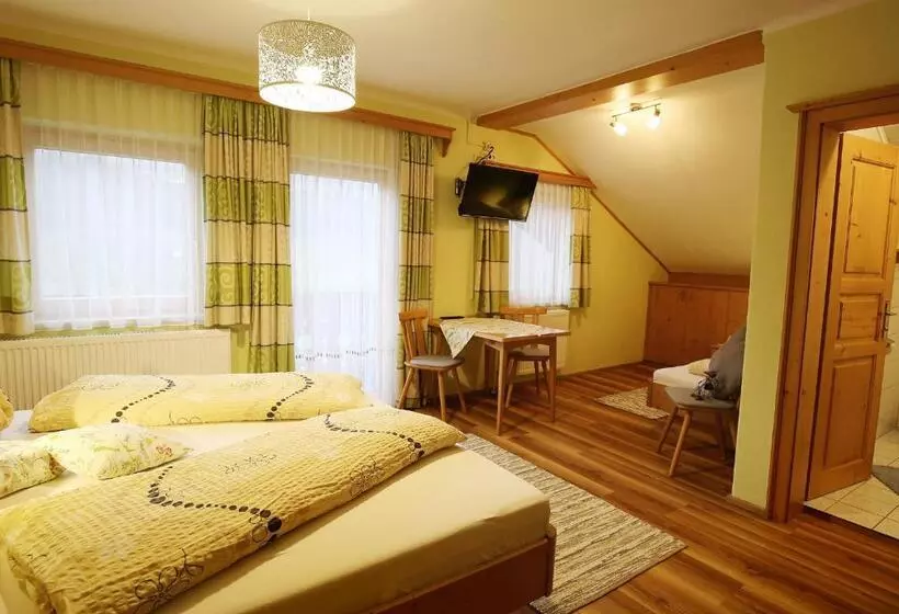 ホテル Haufhof Pension Am Bauernhof, Haus Im Ennstal Bei Schladming