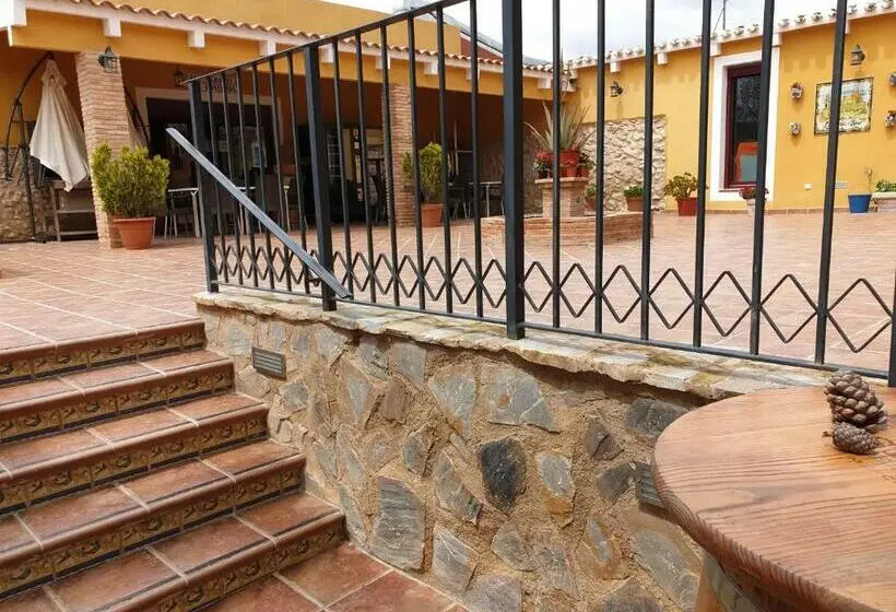 Hotelli Complejo Rural Las Lomas De Biar