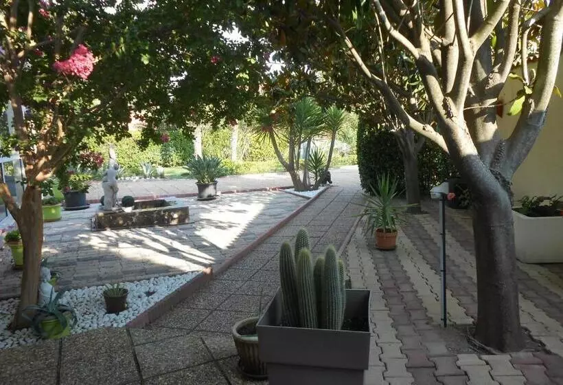 Majatalo Maison Monica Exeptionnel Jardin Paysage Zen