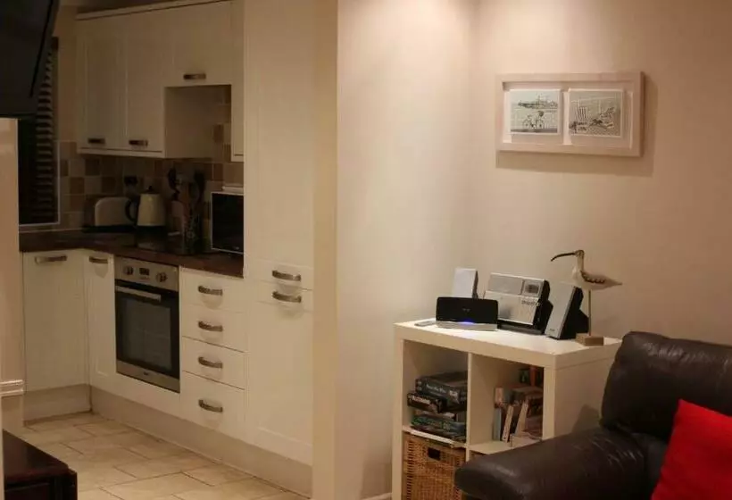 Majatalo Seaview Cottage