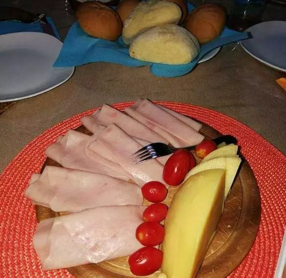 ベッドアンドブレックファースト Affittacamere Shardana