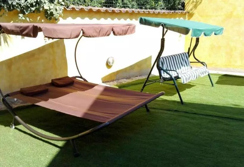 ベッドアンドブレックファースト Affittacamere Shardana