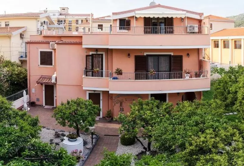 تختخواب و صبحانه Villa Dei Mercanti