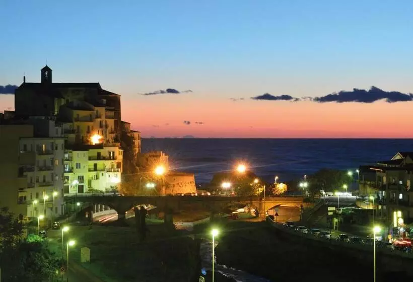 تختخواب و صبحانه Villa Dei Mercanti