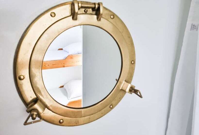 Hotel The Cabin @ Mps Noorderzon