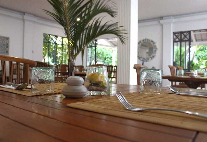 Pensão Escale Vacances