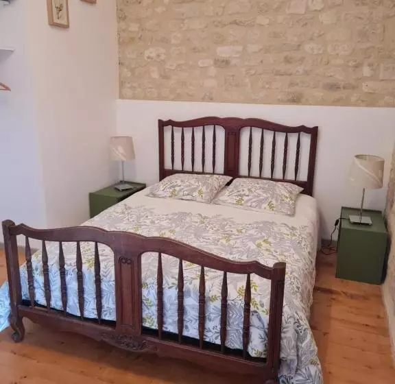 ベッドアンドブレックファースト Domaine De La Cour Vautier