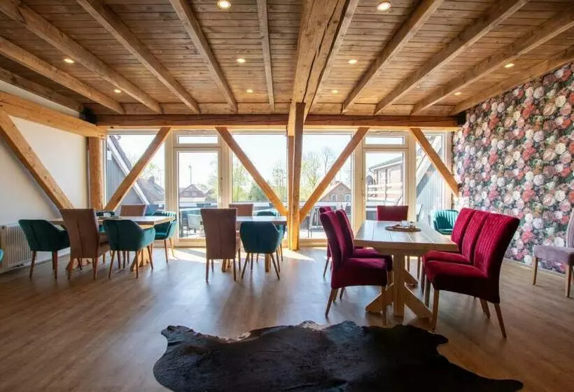 Aamiaismajoitus (B&B) Gästehaus Djuren