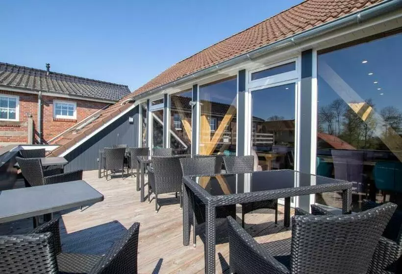 Aamiaismajoitus (B&B) Gästehaus Djuren