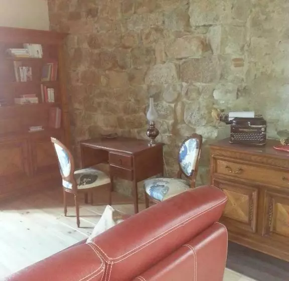 Aamiaismajoitus (B&B) La Maison Des Badons