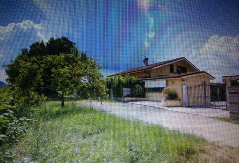 تختخواب و صبحانه La Spiga