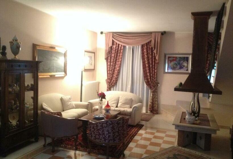 تختخواب و صبحانه La Spiga