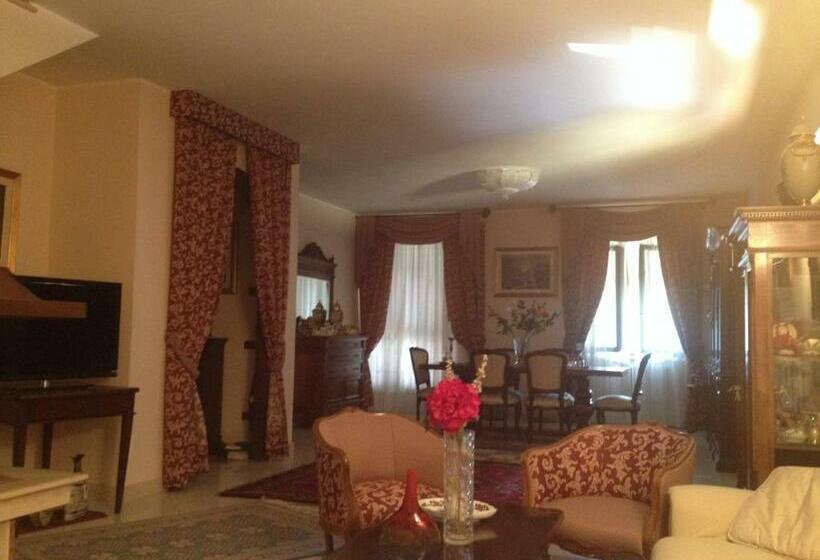 تختخواب و صبحانه La Spiga