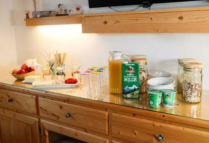 Aamiaismajoitus (B&B) Landhaus Freund