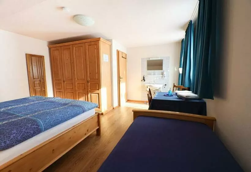 Aamiaismajoitus (B&B) Landhaus Freund