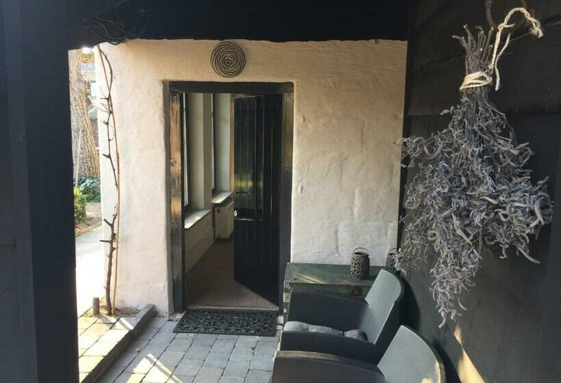 Bed and Breakfast Onder De Noot