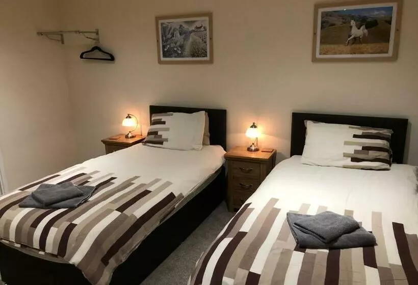 Aamiaismajoitus (B&B) White Horse Tavern