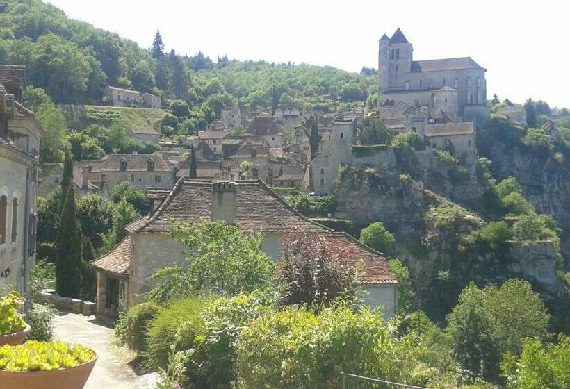 פנסיון Charme, Jardin Et Vue Panoramique En Plein Coeur De St Cirq