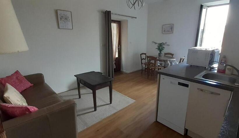 פנסיון Charme, Jardin Et Vue Panoramique En Plein Coeur De St Cirq