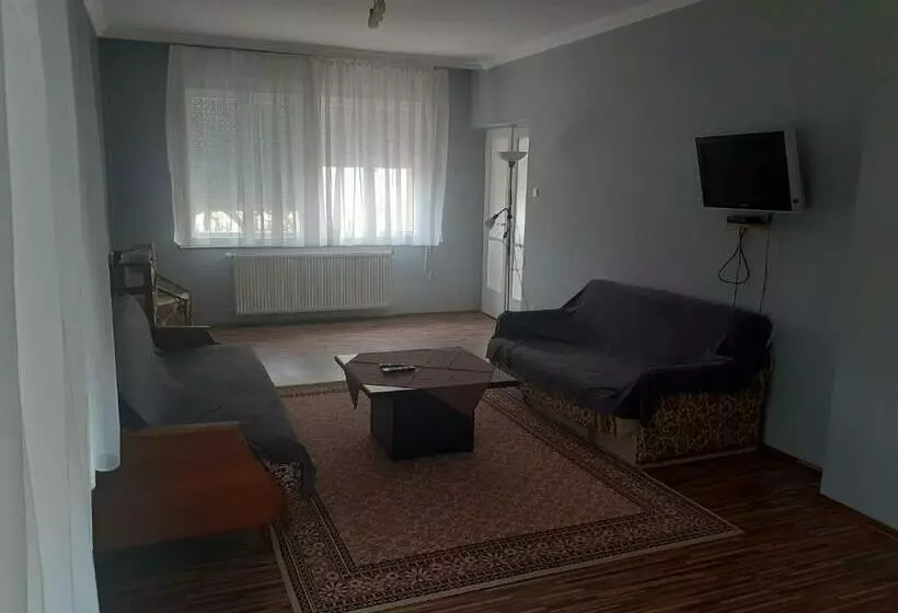 Majatalo Hutasori Guesthouse