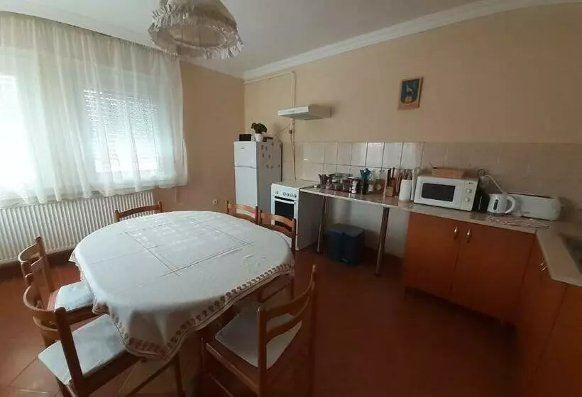 Majatalo Hutasori Guesthouse