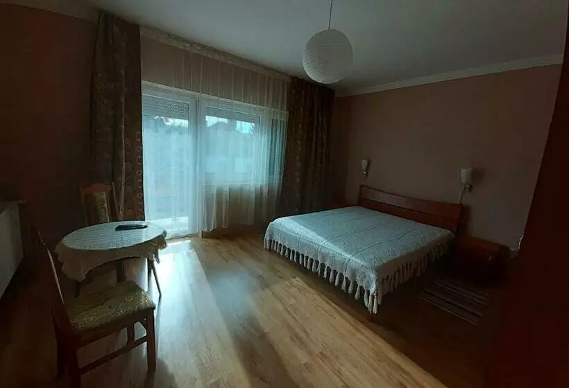 Majatalo Hutasori Guesthouse