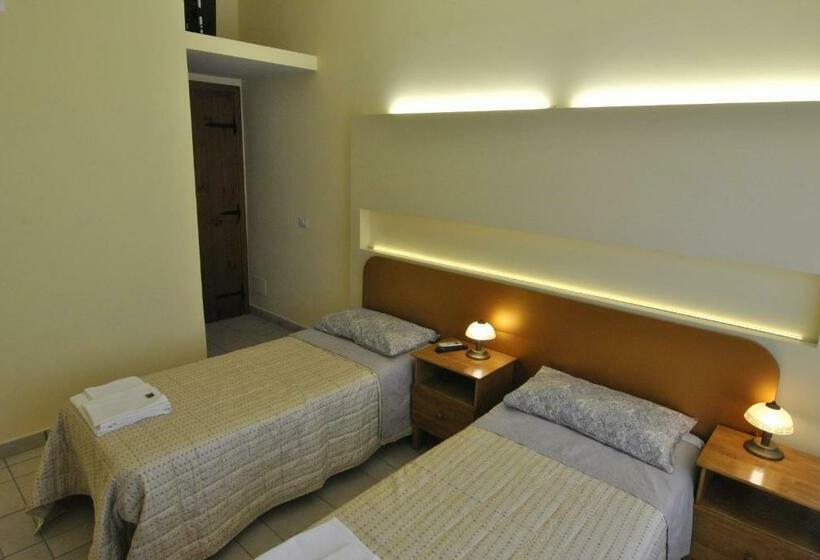 پانسیون Roma Tourist House