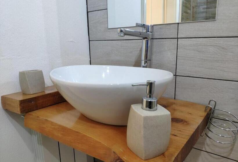 膳宿费 Sweet House Self Check In 24h