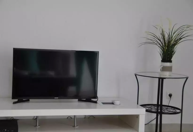 Pix Apartments
