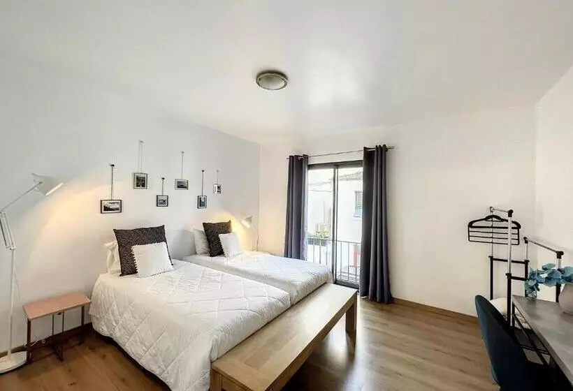 Pix Apartments