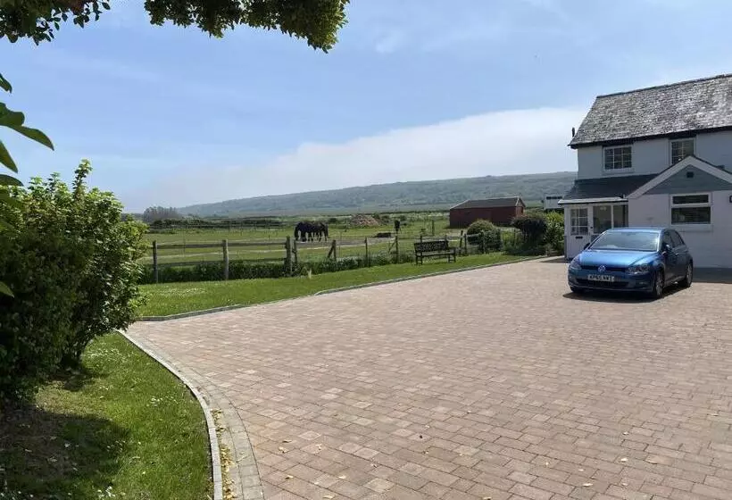 Tollgate Cottages Bed And Breakfast