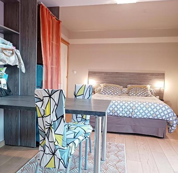 مبيت وإفطار La Maison Des Douces  Eure