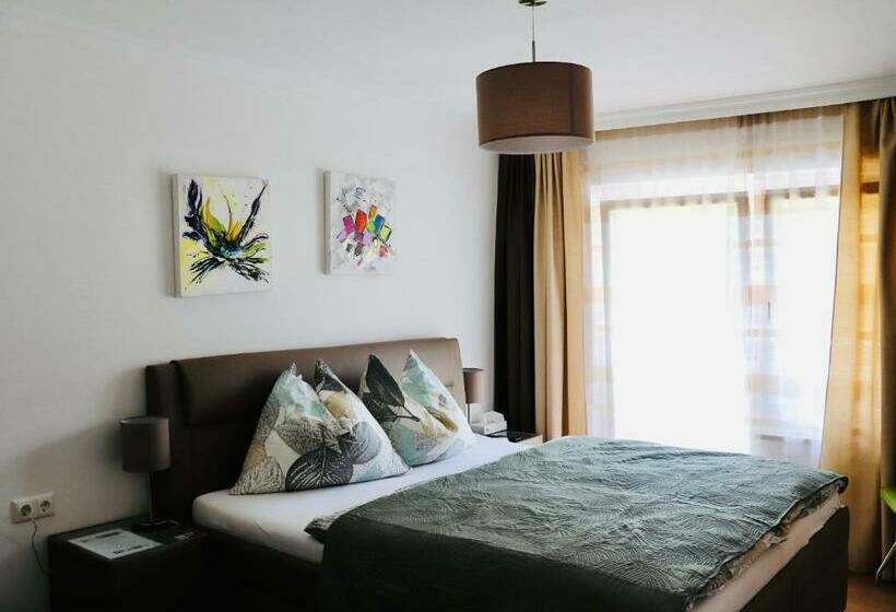 Lindenhof Gasthof Pension In Unterburg