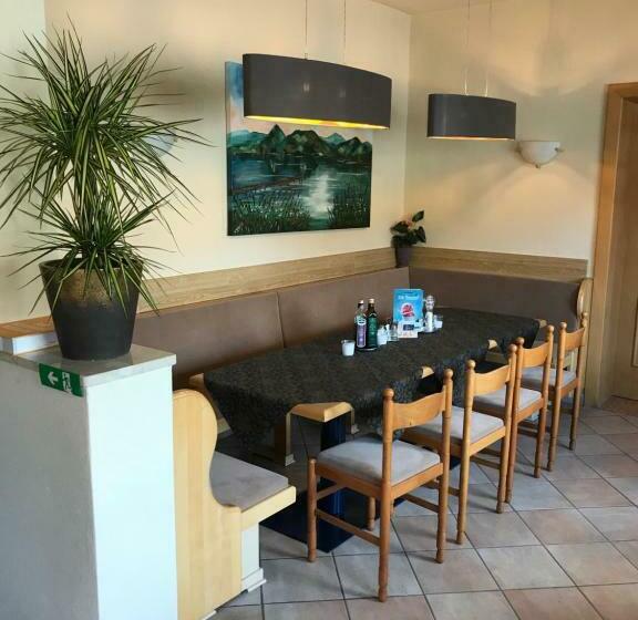 Lindenhof Gasthof Pension In Unterburg