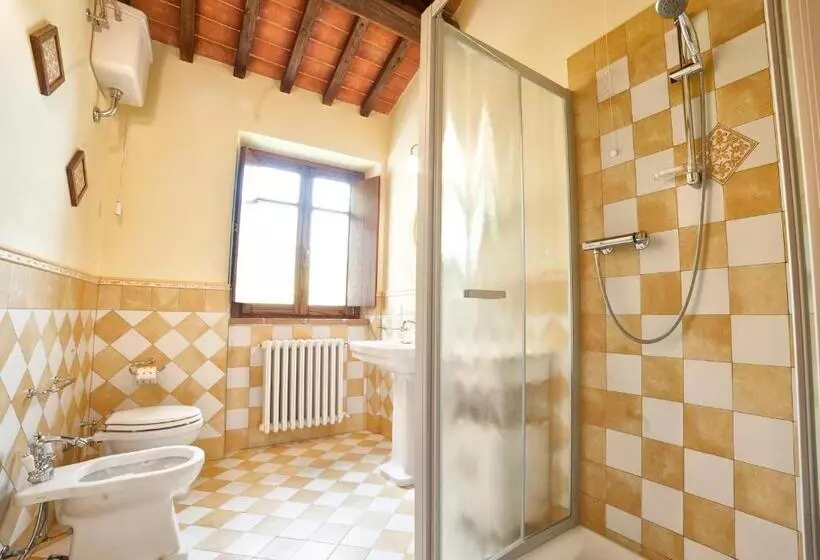 ホテル Agriturismo Podere Il Corniolino