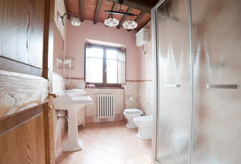 ホテル Agriturismo Podere Il Corniolino