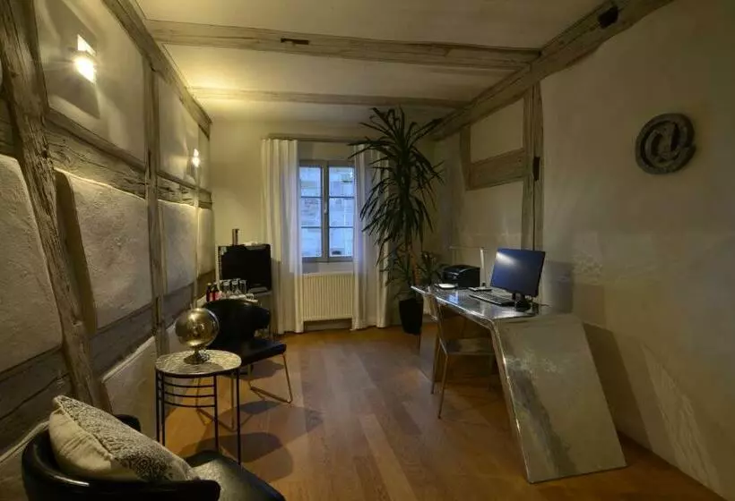 Hotelli Sporcher Nest