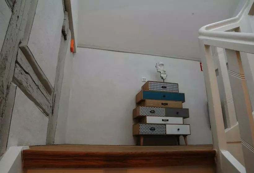 Hotelli Sporcher Nest