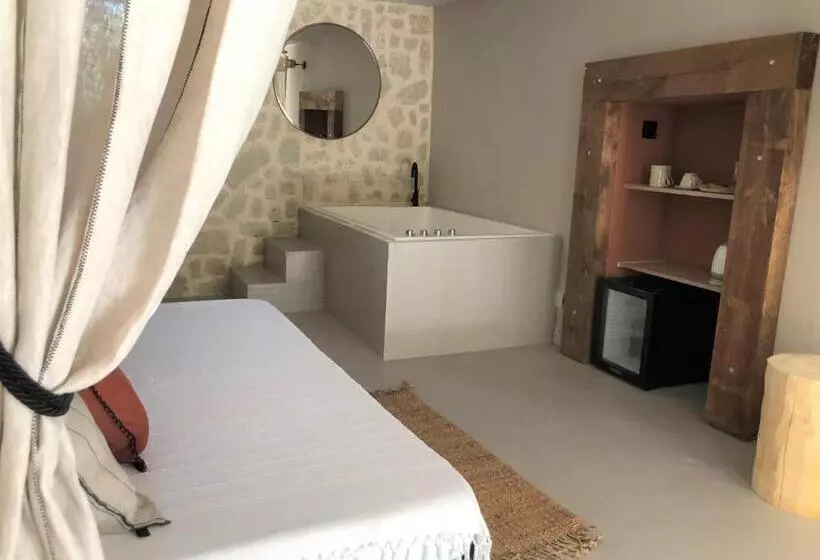 Majatalo Mas Du Cimaï