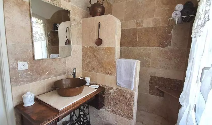 Majatalo Mas Du Cimaï