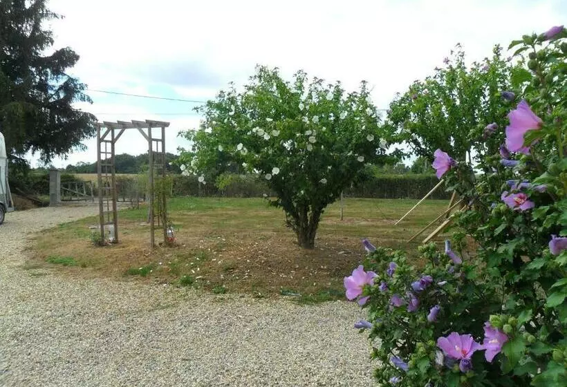 Aamiaismajoitus (B&B) Aux Cadollines