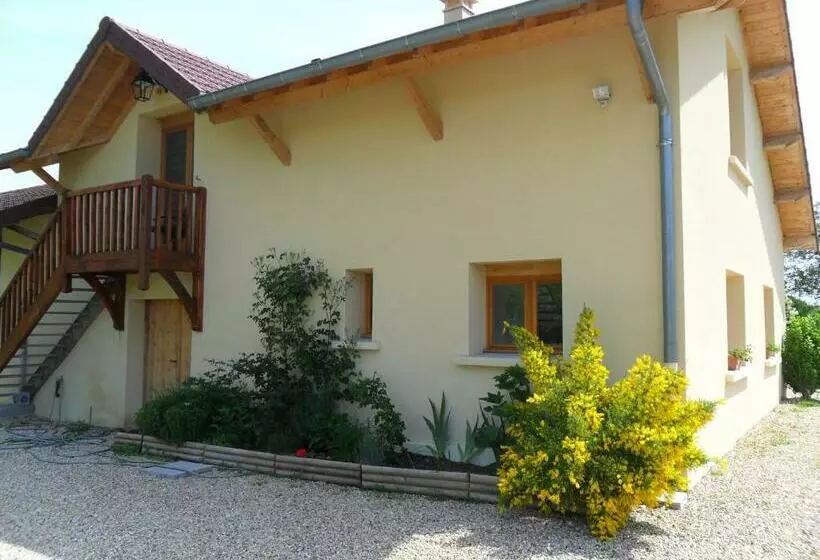 Aamiaismajoitus (B&B) Aux Cadollines