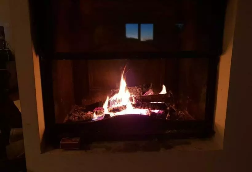 Aamiaismajoitus (B&B) Chambre D Hôte De L élevage Du Lattay