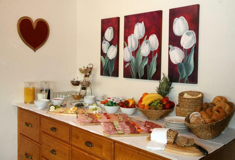 住宿加早餐  Frühstückspension Friedheim