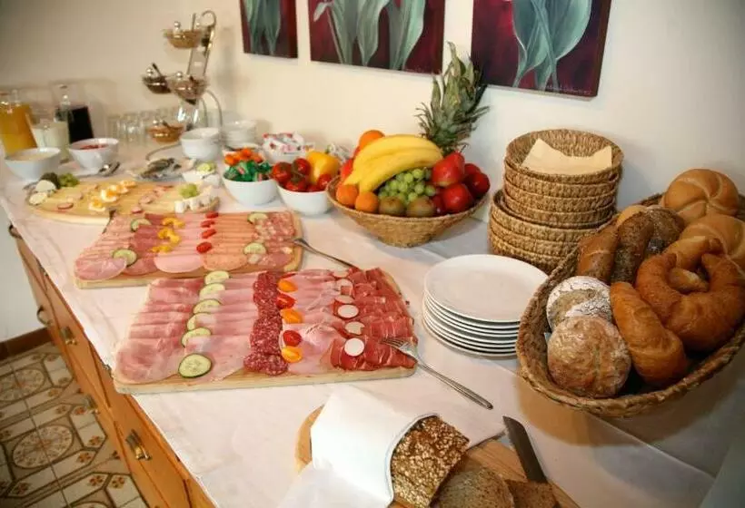 Aamiaismajoitus (B&B) Frühstückspension Friedheim