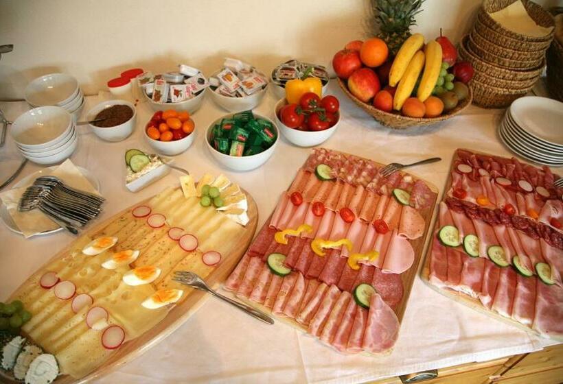 住宿加早餐  Frühstückspension Friedheim